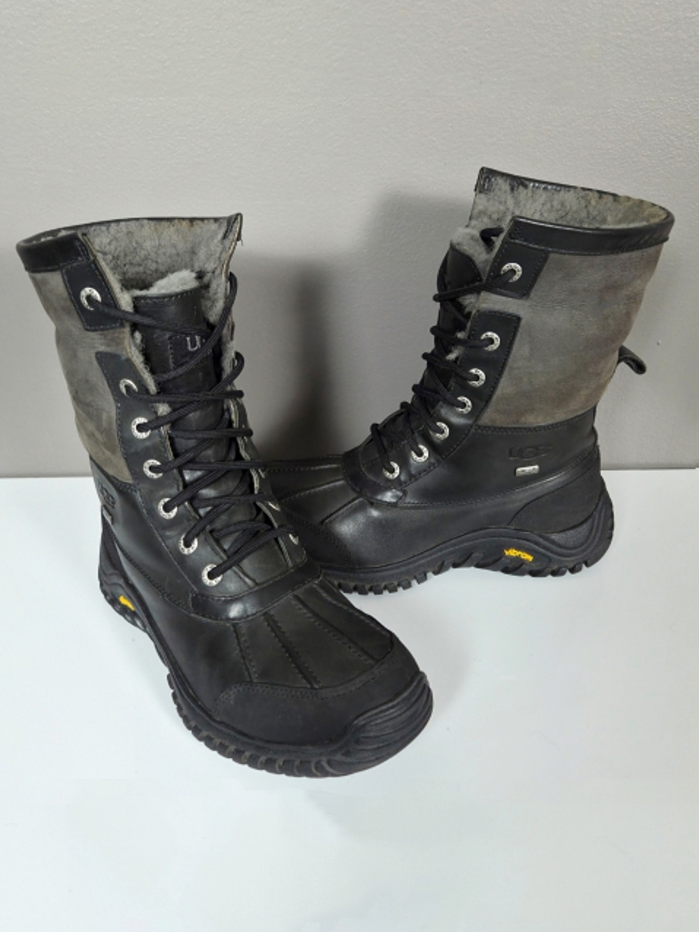 UGG Women's 7 Adirondack II Waterproof Boots Black Gray Leather Wool